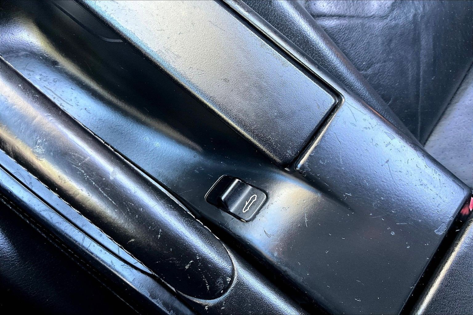 Used 2005 Porsche Boxster S RWD image 33