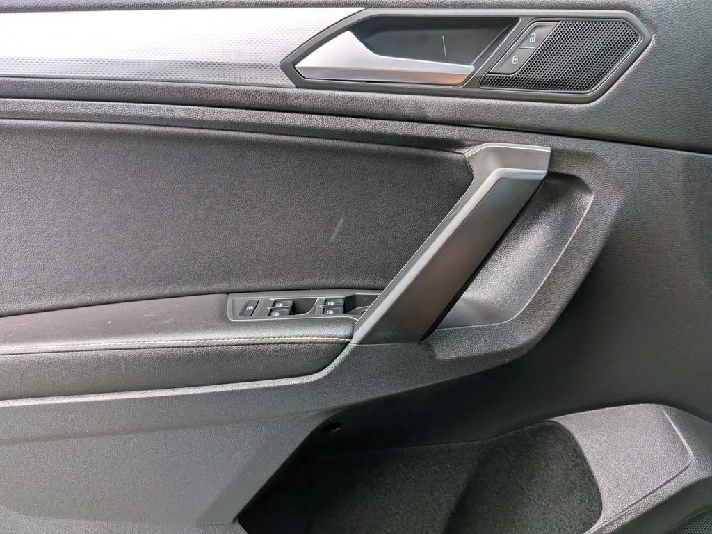 Used 2024 Volkswagen Tiguan S FWD image 29