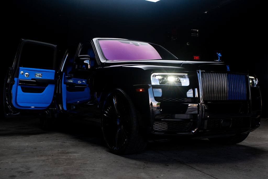 Used 2022 Rolls-Royce Cullinan w/ Cullinan Package AWD/4WD image 10