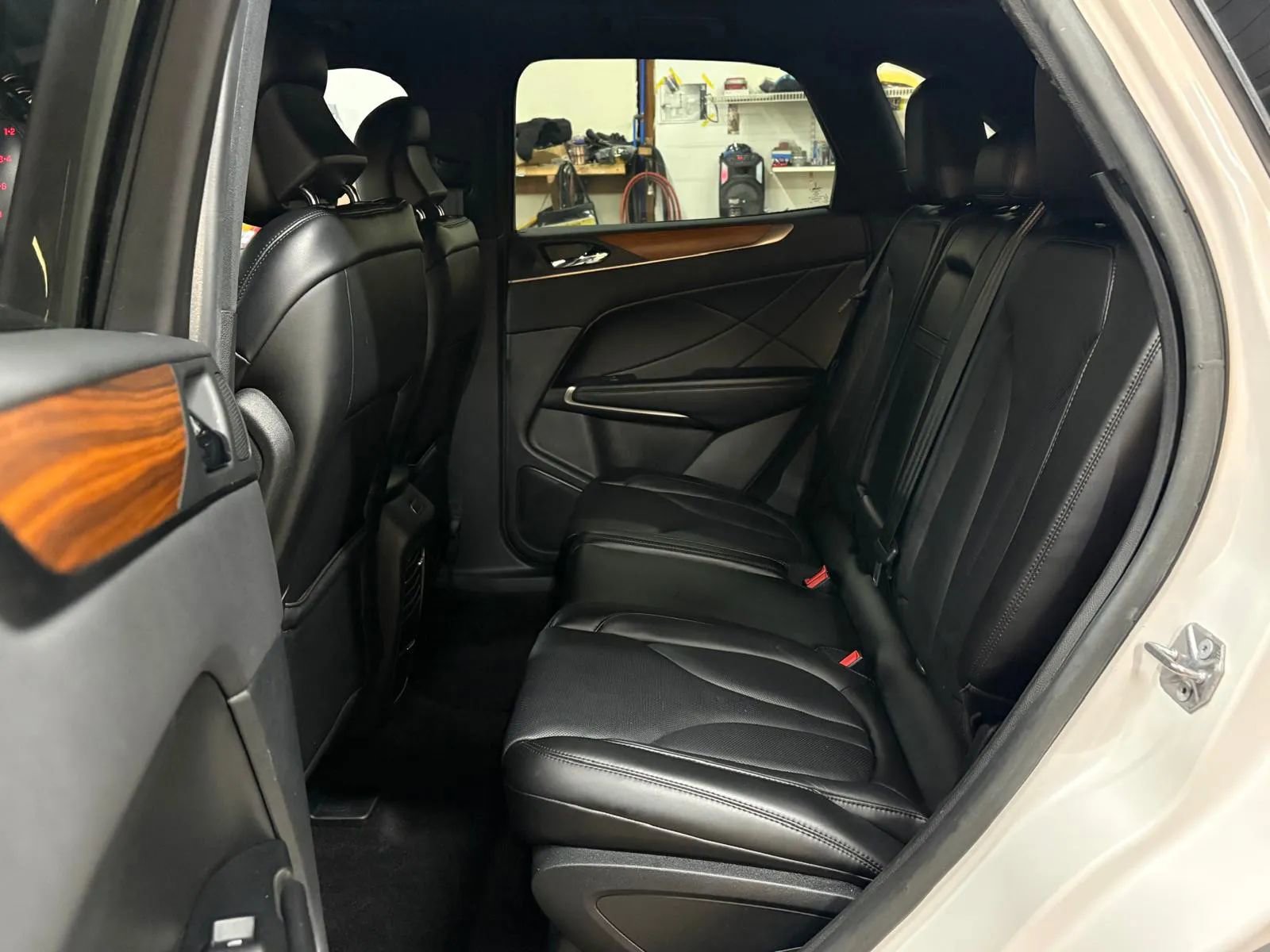 Used 2017 Lincoln MKC Reserve AWD/4WD image 23