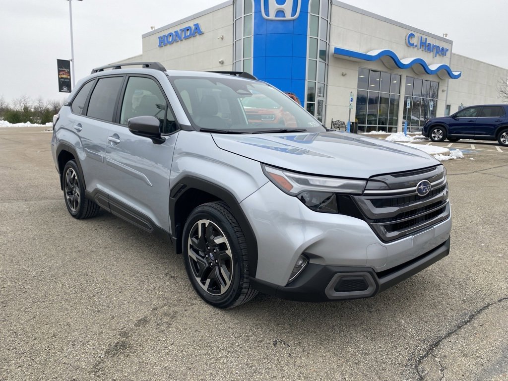 Used 2025 Subaru Forester Limited image 1