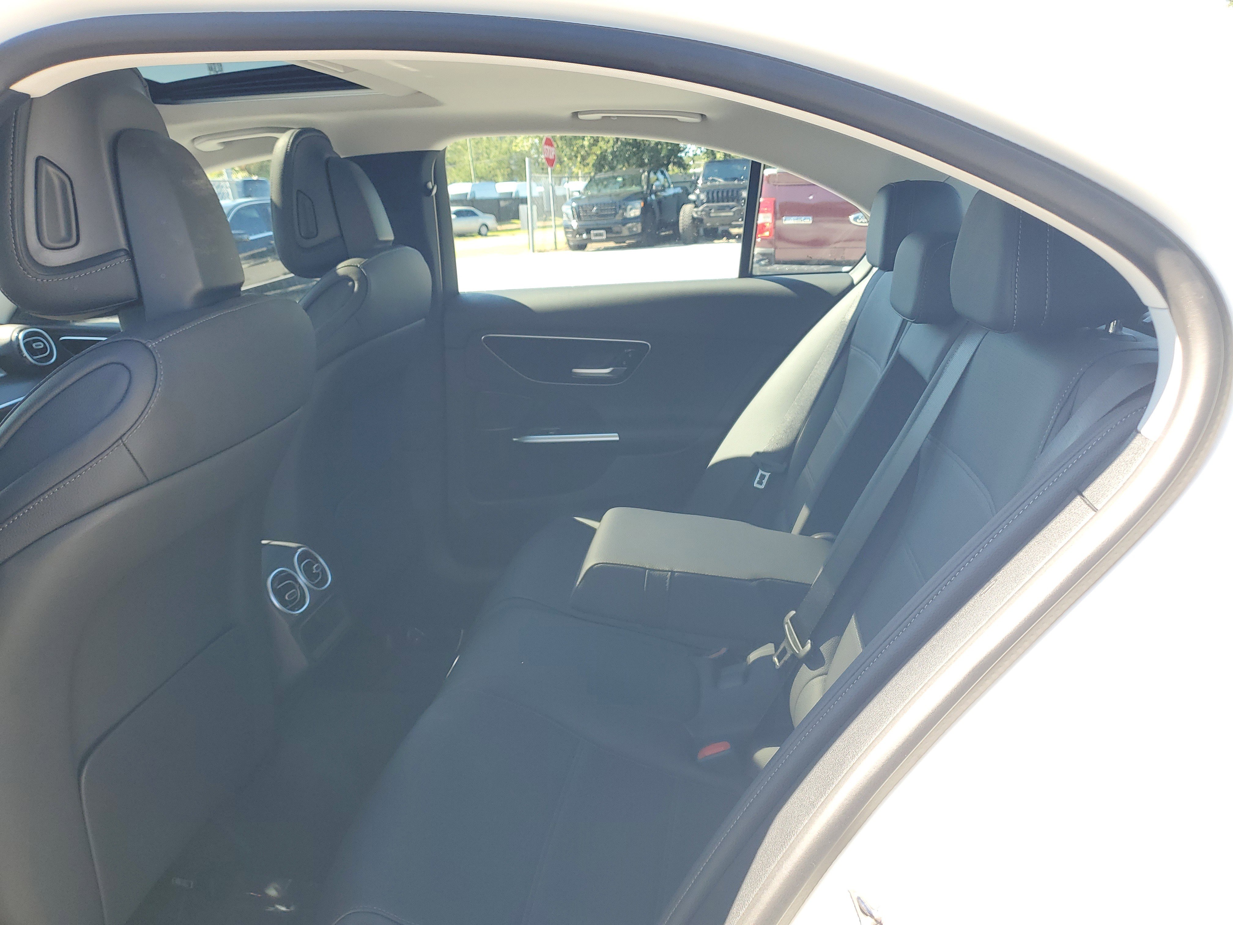 Certified 2025 Mercedes-Benz C 300 Sedan image 10
