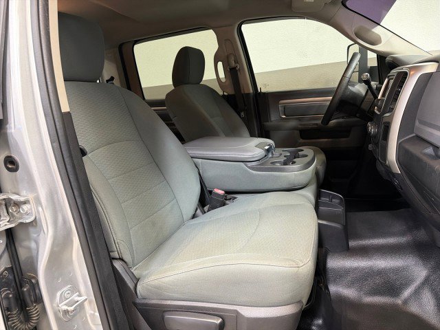 Used 2016 RAM 2500 SLT image 36