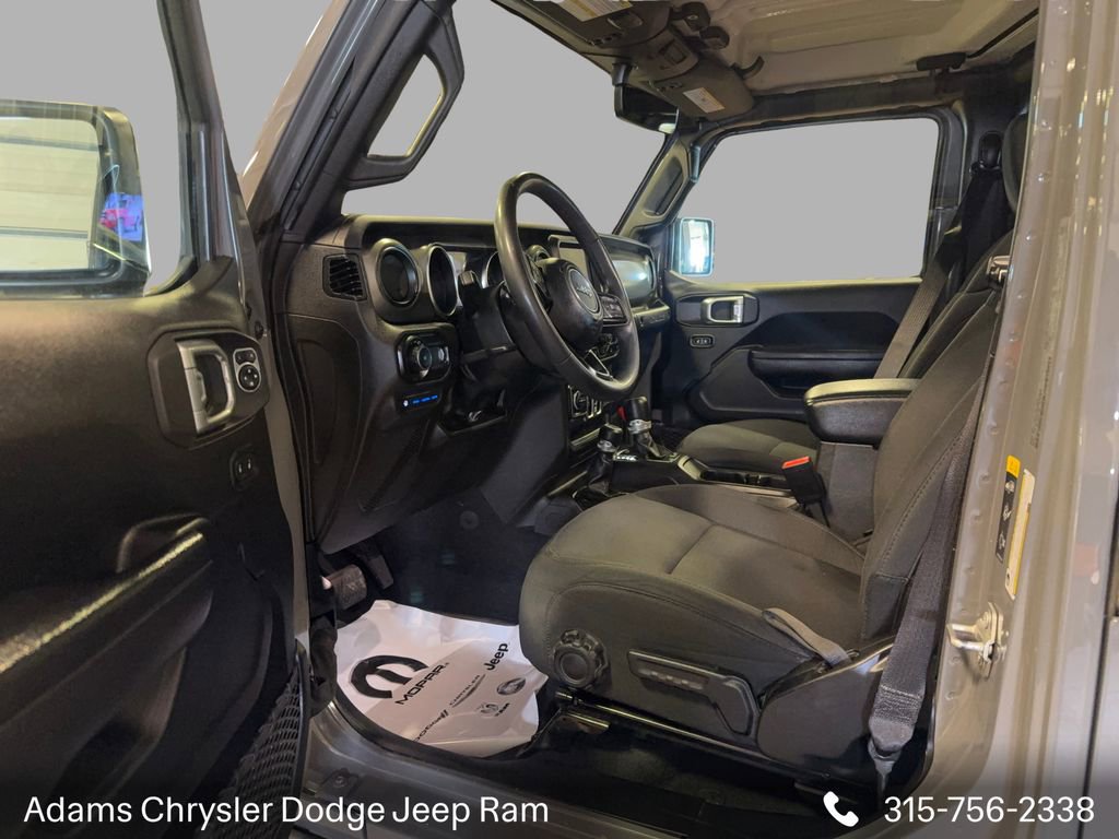 Used 2023 Jeep Wrangler Unlimited w/ Cold Weather Group image 15