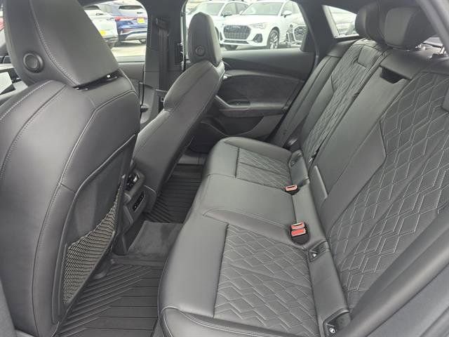 New 2025 Audi S6 e-tron Premium Plus image 13