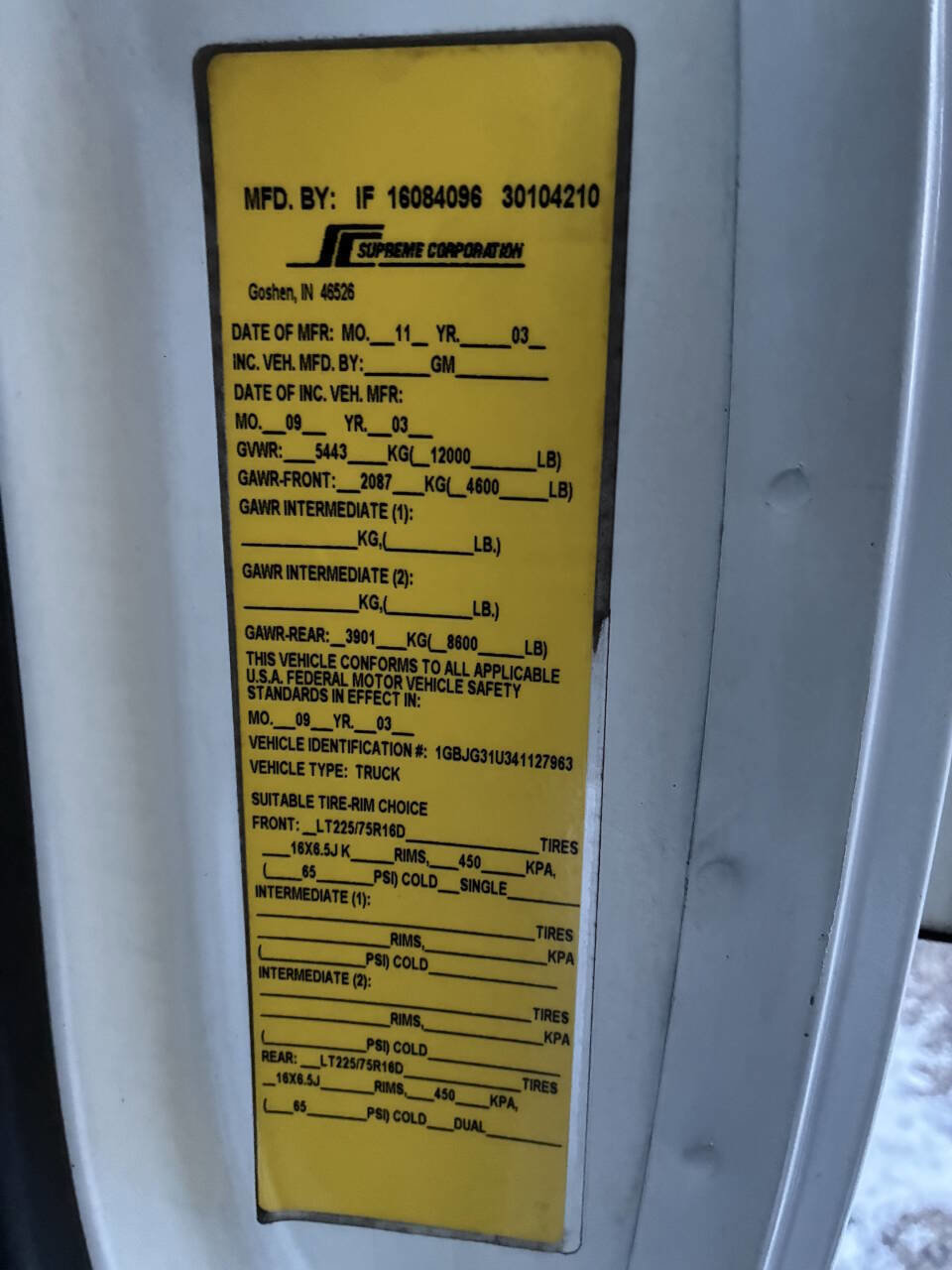 Used 2004 Chevrolet Express 3500 image 23