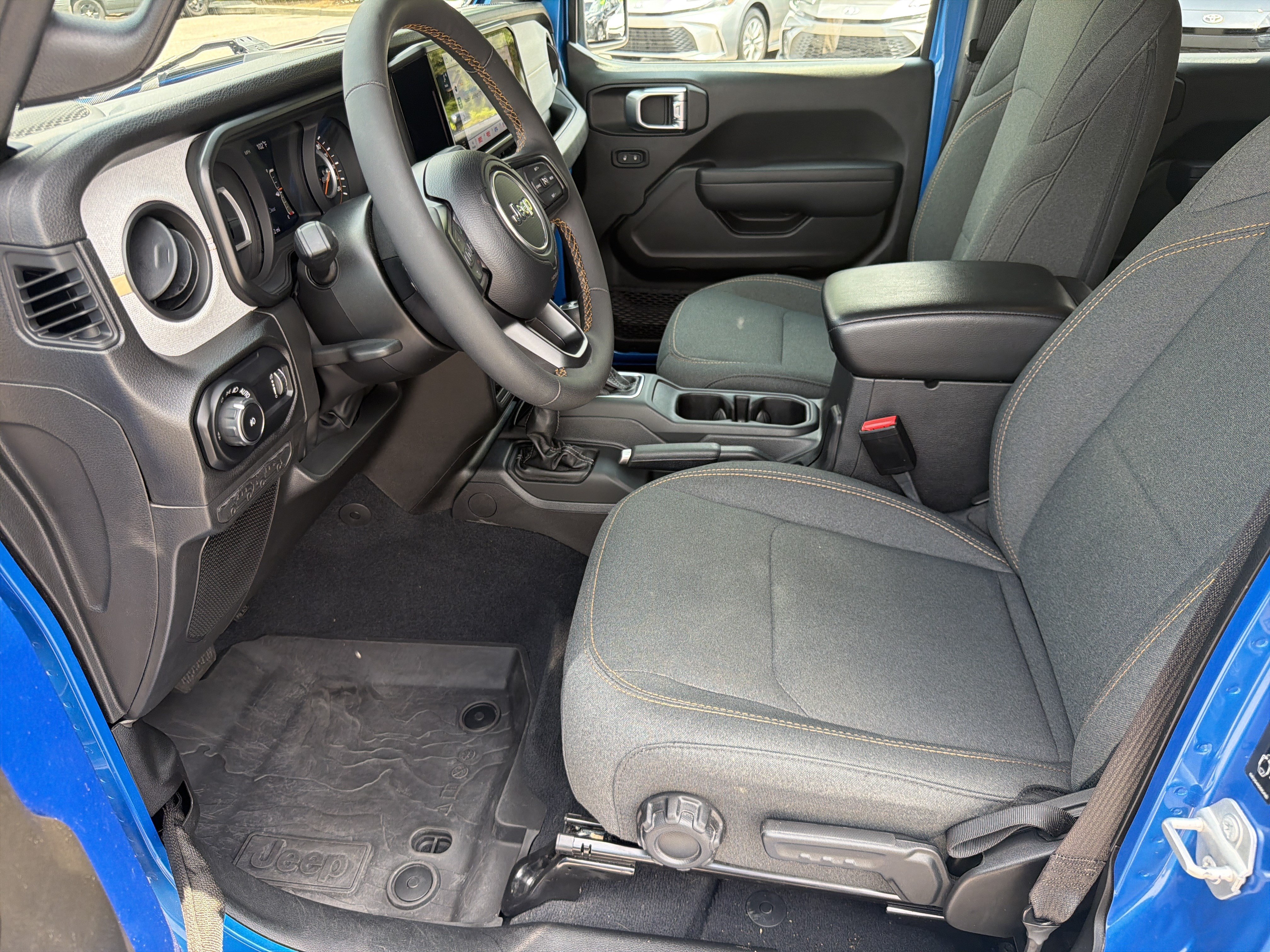 Used 2024 Jeep Wrangler Unlimited Sport AWD/4WD image 19