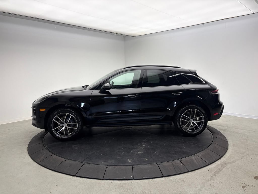 New 2026 Porsche Macan AWD/4WD image 2
