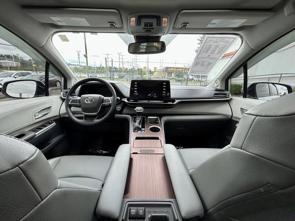 Certified 2022 Toyota Sienna XLE w/ XLE Plus Package FWD image 20
