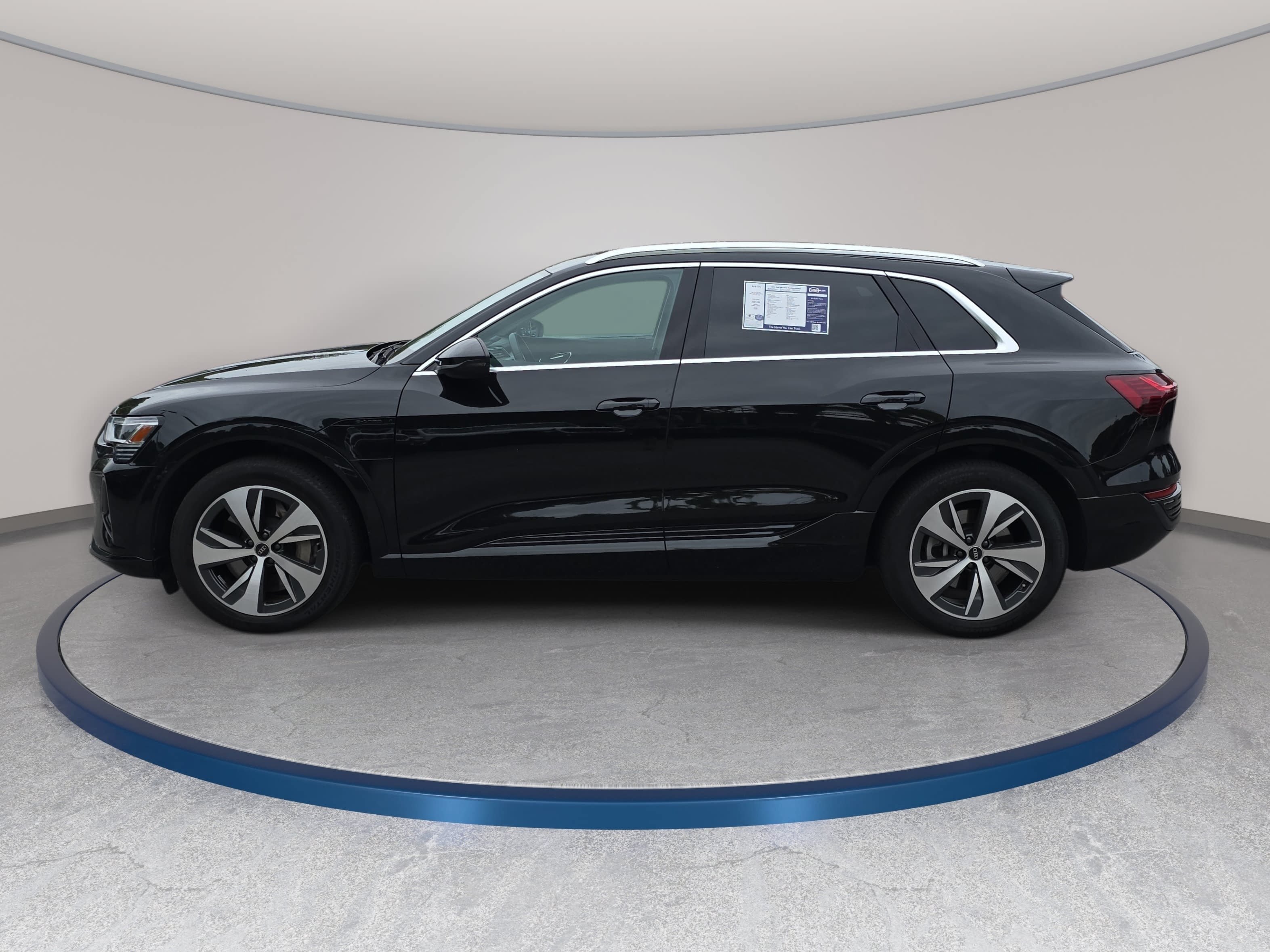 Used 2024 Audi Q8 e-tron Premium Plus AWD/4WD image 8