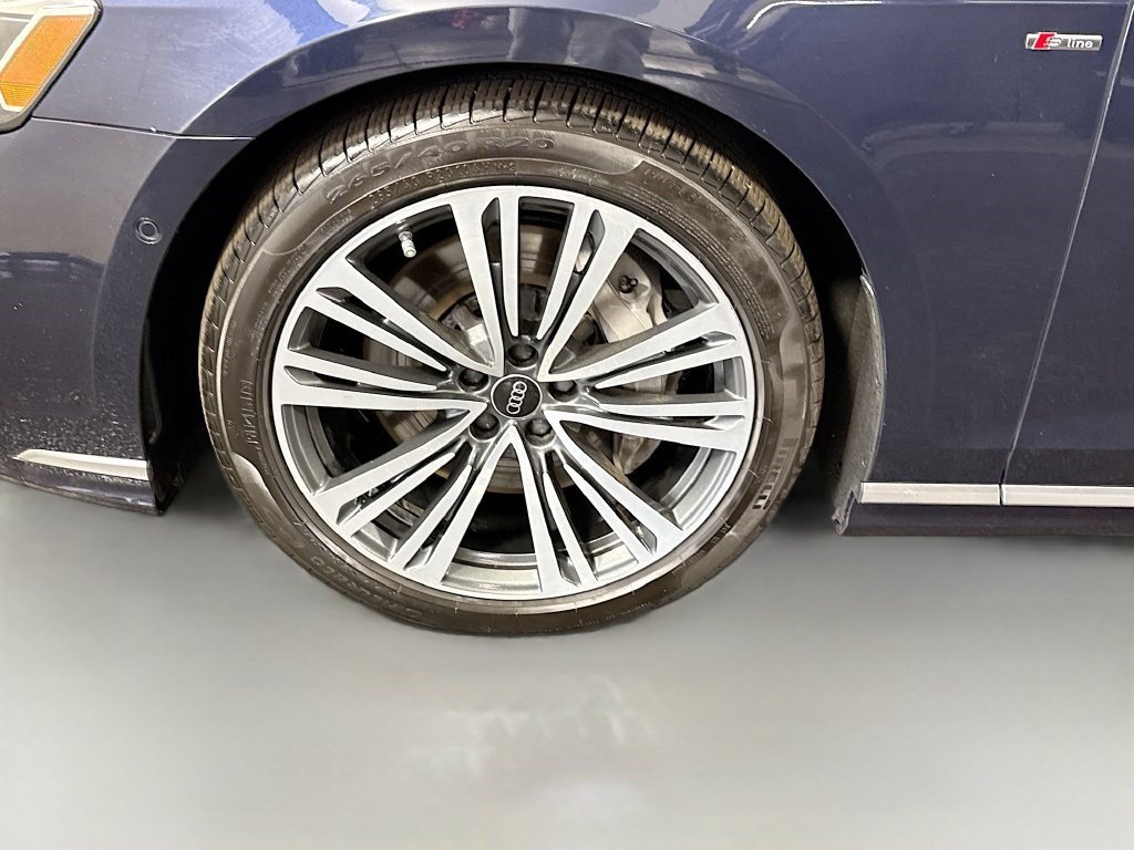 Used 2023 Audi A8 L 3.0T AWD/4WD image 37