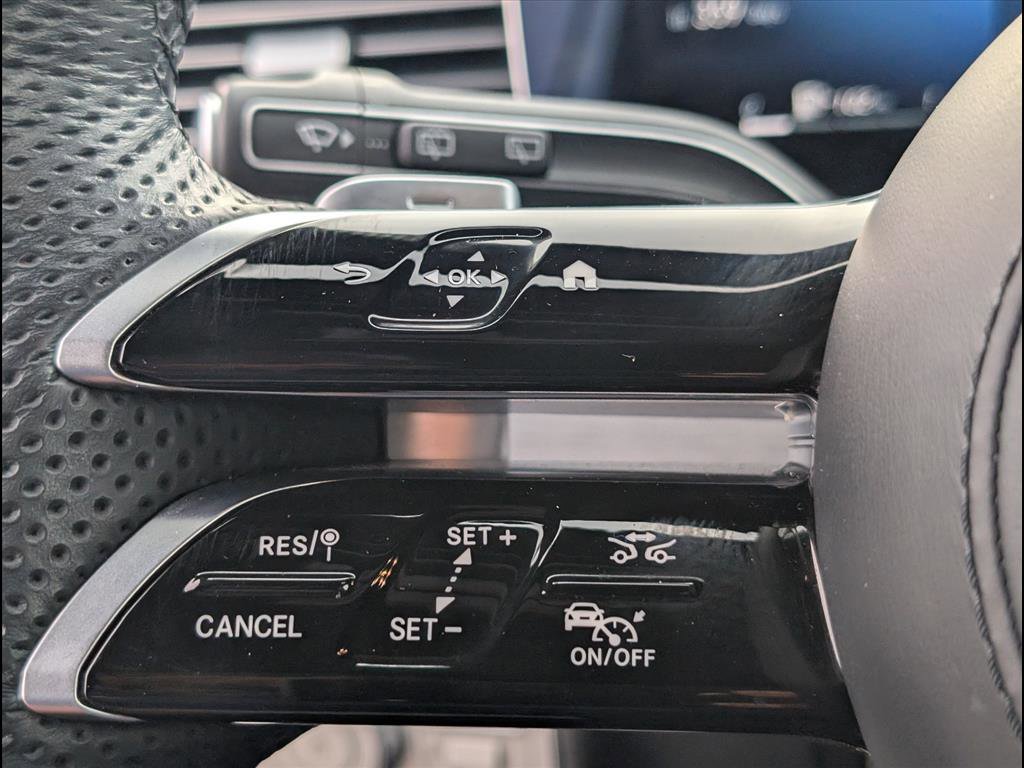 Used 2024 Mercedes-Benz GLS 450 4MATIC image 18