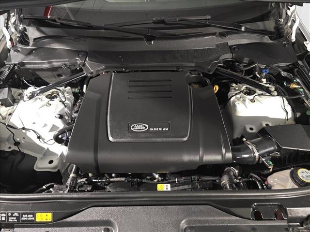 Certified 2024 Land Rover Discovery Dynamic SE image 27