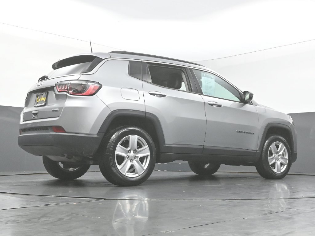 Used 2022 Jeep Compass Latitude w/ Convenience Group AWD/4WD image 6