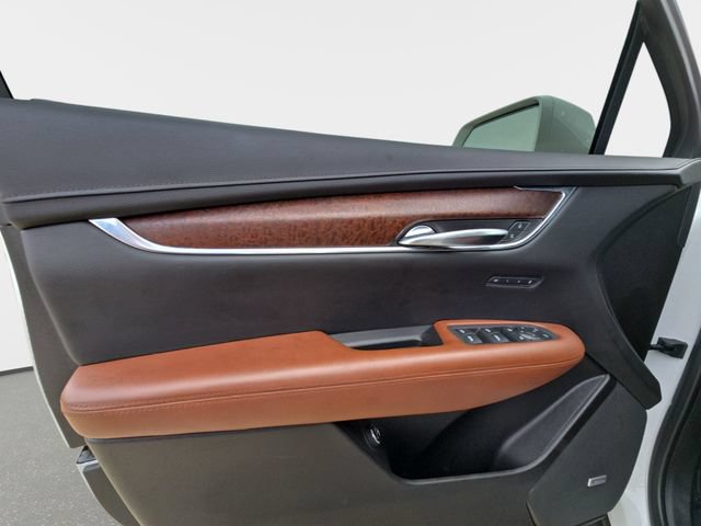 Used 2020 Cadillac XT5 Premium Luxury FWD image 29