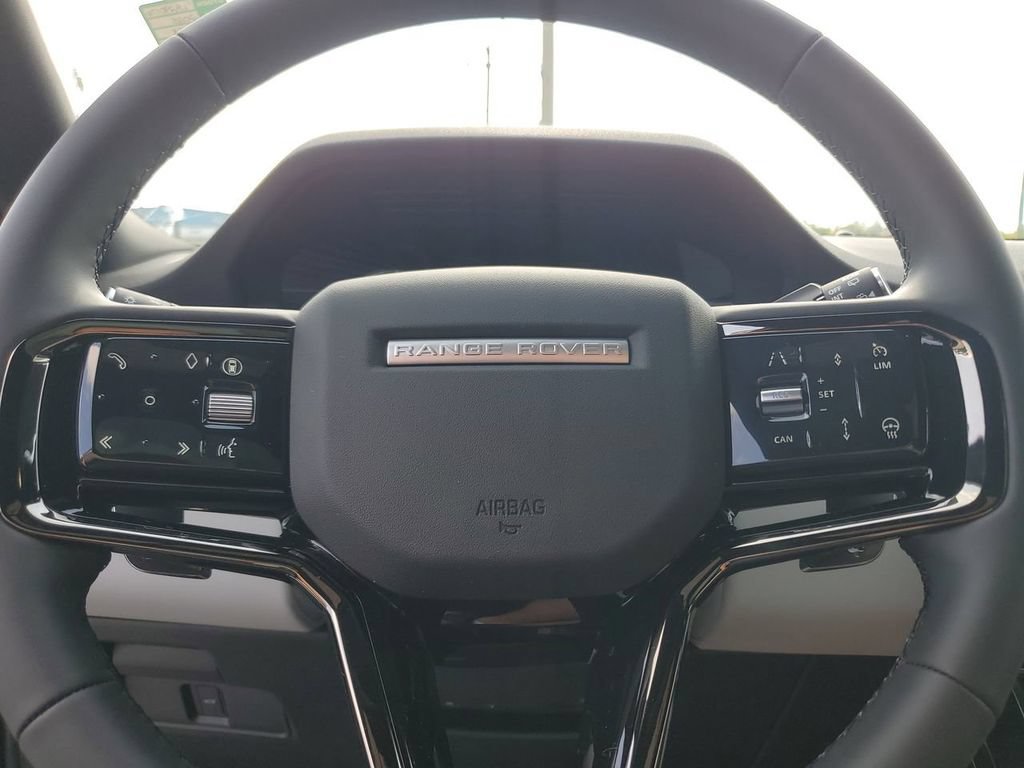 New 2026 Land Rover Range Rover Evoque Dynamic SE AWD/4WD image 29