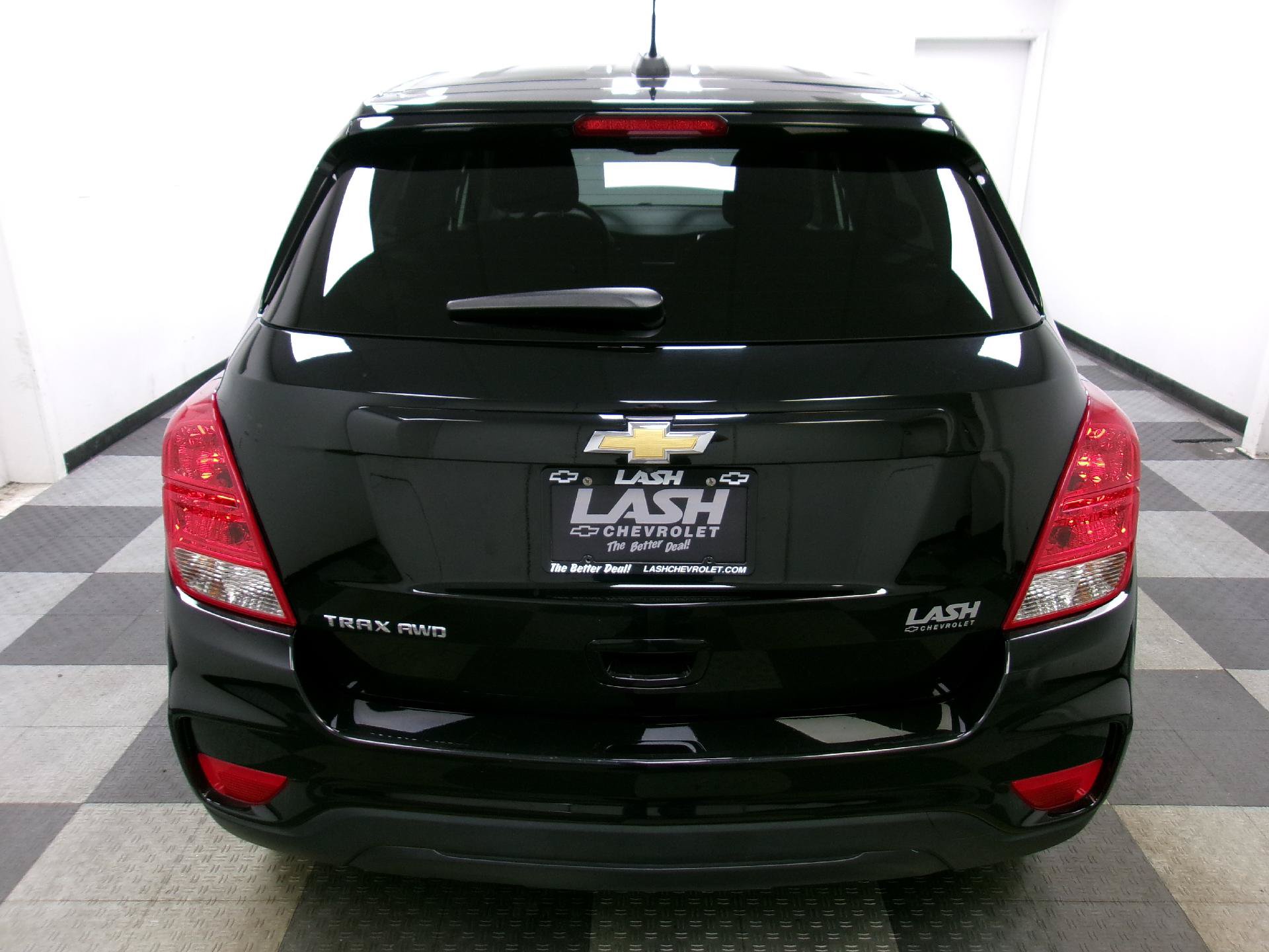 Used 2022 Chevrolet Trax LS w/ Tint and Cruise Package AWD/4WD image 11