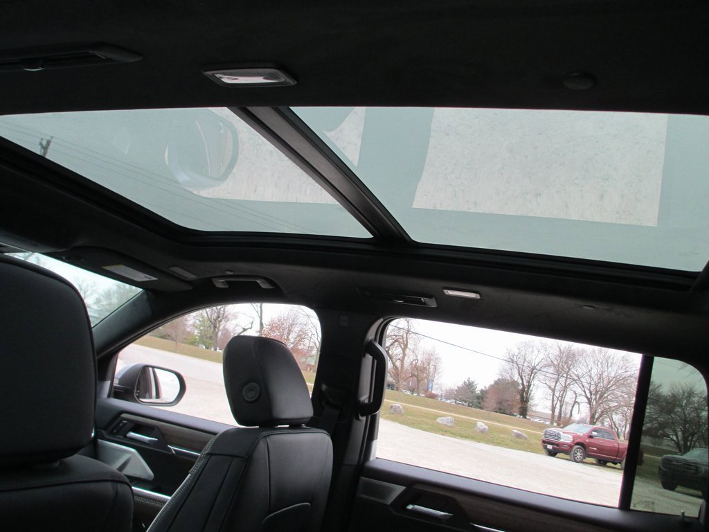 New 2026 GMC Acadia Denali Ultimate image 14