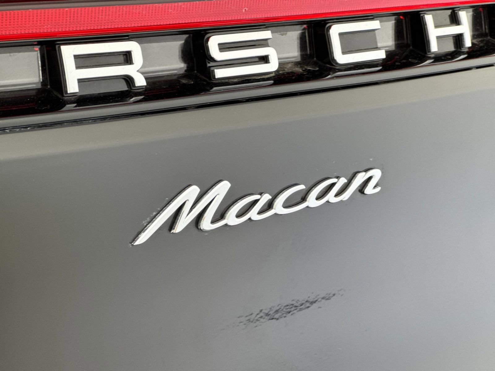 Certified 2026 Porsche Macan AWD/4WD image 33