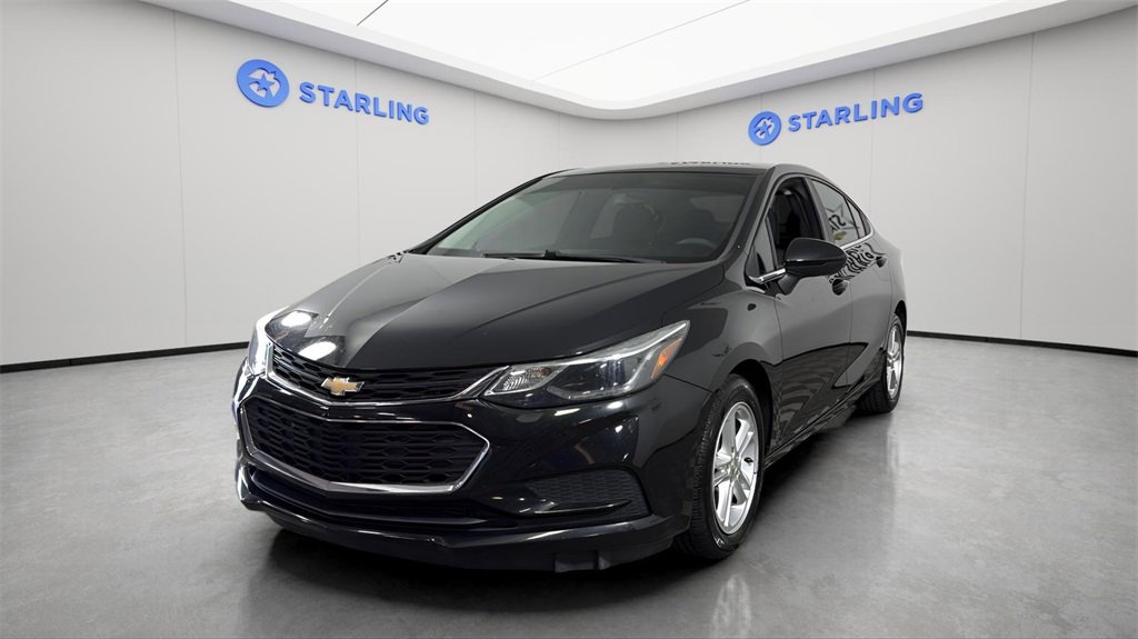Used 2017 Chevrolet Cruze LT w/ Convenience Package image 16