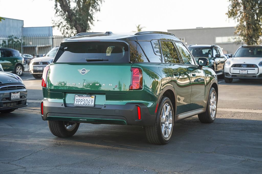 Used 2025 MINI Cooper Countryman S w/ Comfort Package Max image 9