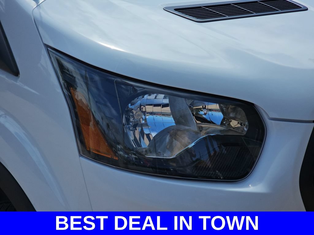 New 2026 Ford Transit 250 148 Medium Roof w/ Load Area Protection Package RWD image 33