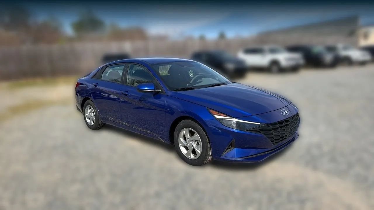 Used 2023 Hyundai Elantra SE FWD image 15