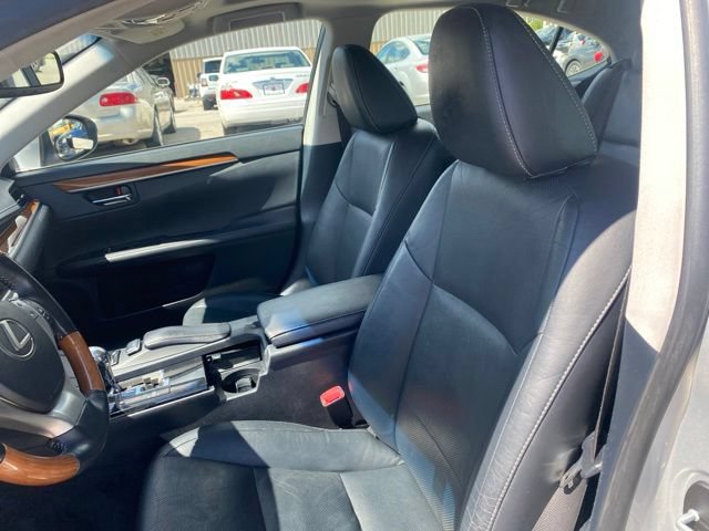 Used 2013 Lexus ES 300h w/ Luxury Pkg FWD image 10