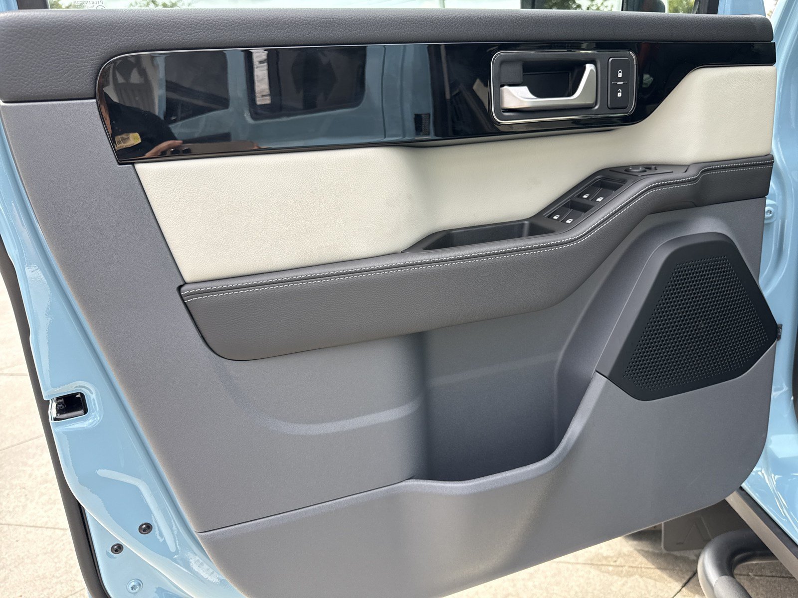 New 2026 INEOS Grenadier Station Wagon AWD/4WD image 12