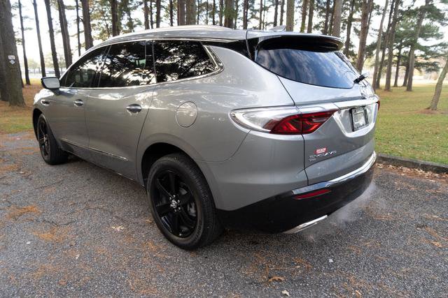 Used 2024 Buick Enclave Essence w/ Sport Touring Edition image 5