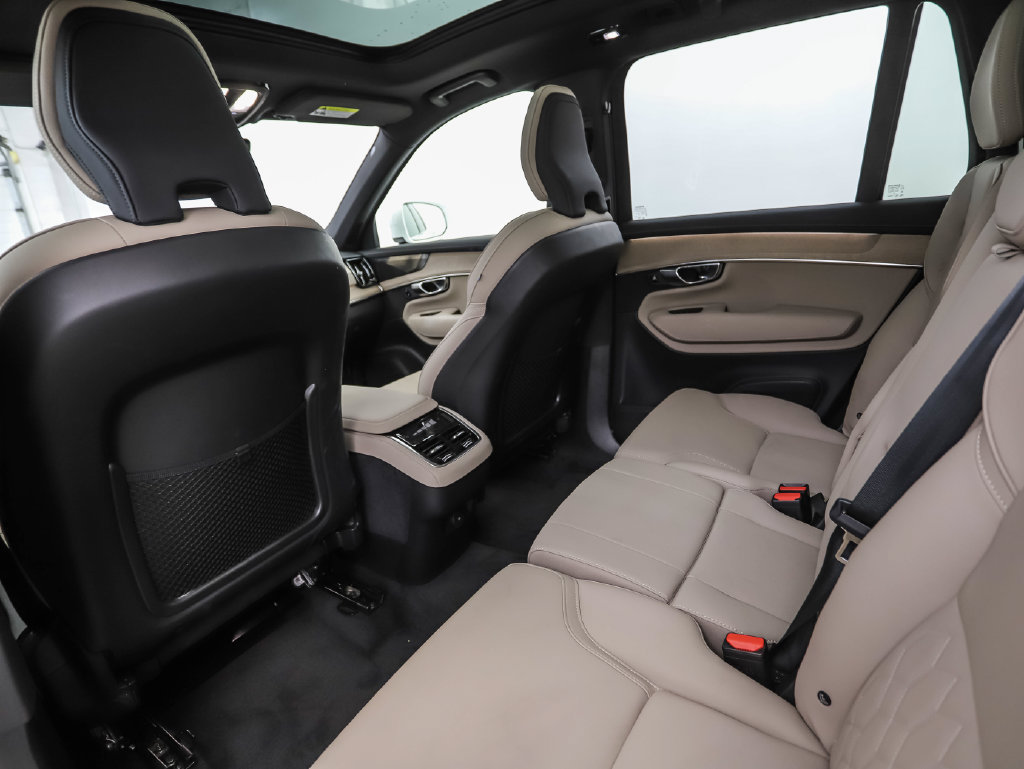 Used 2026 Volvo XC90 B6 Plus AWD/4WD image 20