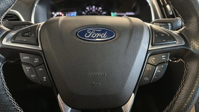 Used 2020 Ford Edge ST w/ Equipment Group 401A AWD/4WD image 16