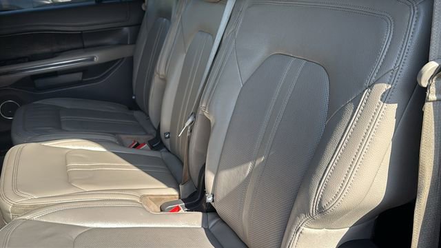 Used 2020 Ford Expedition Max Limited image 28