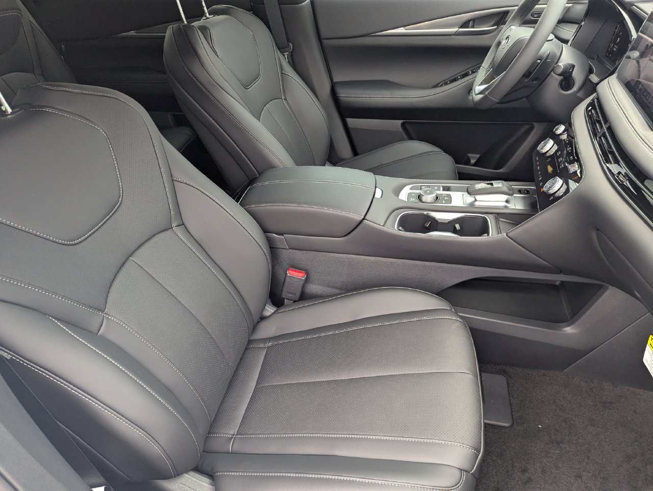 New 2027 INFINITI QX60 Sport w/ Dark Cargo Package AWD/4WD image 32