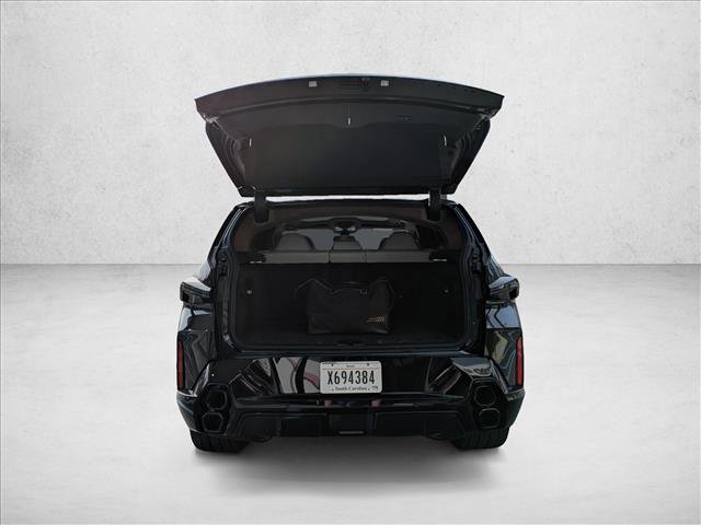Used 2023 BMW XM w/ M Driver's Package image 7