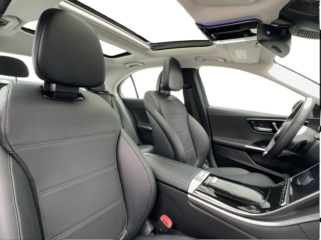 Used 2025 Mercedes-Benz C 300 4MATIC Sedan image 30