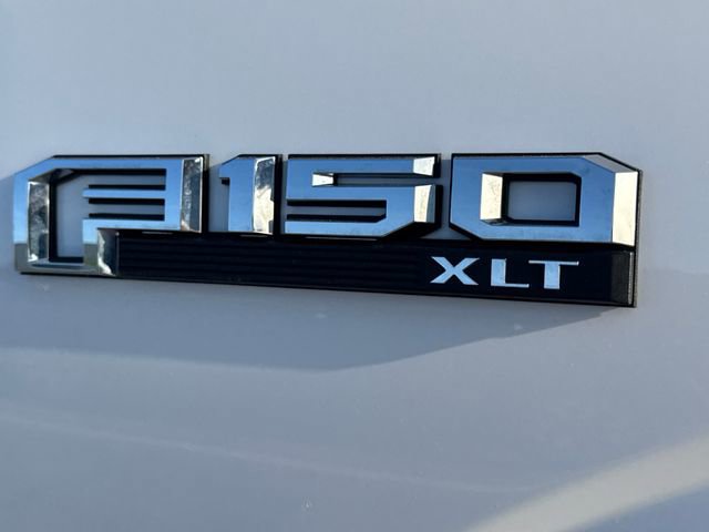 Used 2017 Ford F150 XLT w/ Equipment Group 302A Luxury image 4