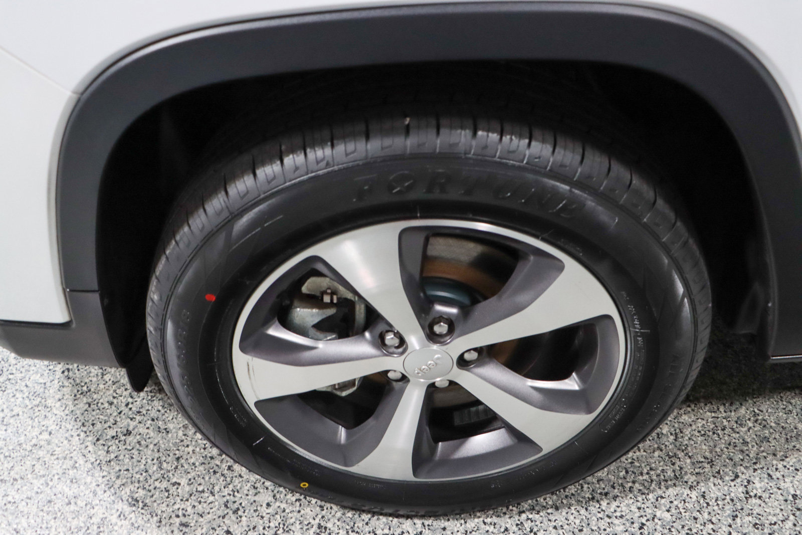 Used 2021 Jeep Cherokee Limited image 11