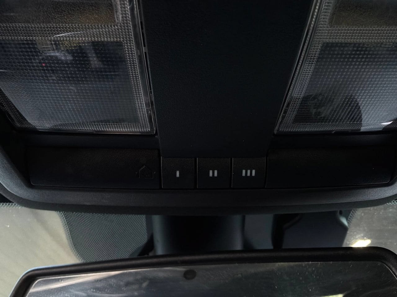 Used 2019 Dodge Challenger R/T w/ Driver Convenience Group RWD image 18