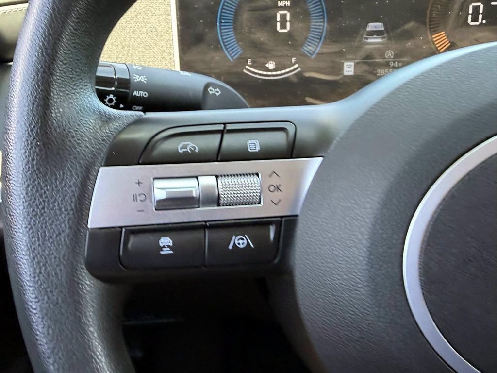 Certified 2025 Hyundai Tucson SEL AWD/4WD image 31