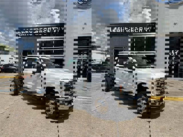 New 2025 Ford F350 XL w/ XL Chrome Package image 1