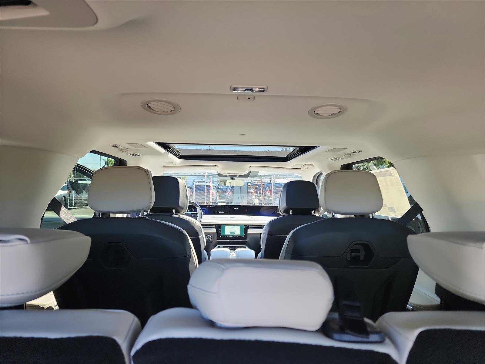 New 2026 Lincoln Navigator L Reserve w/ Jet Appearance Package AWD/4WD image 20
