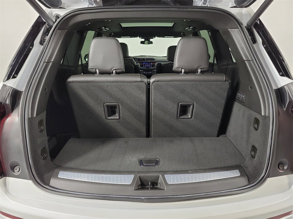 Certified 2023 Cadillac XT6 Premium Luxury image 8