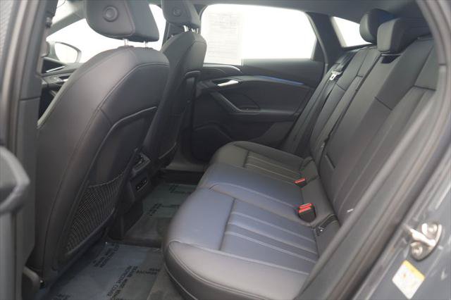 Used 2025 Audi A6 e-tron Premium w/ Ultra Package RWD image 7