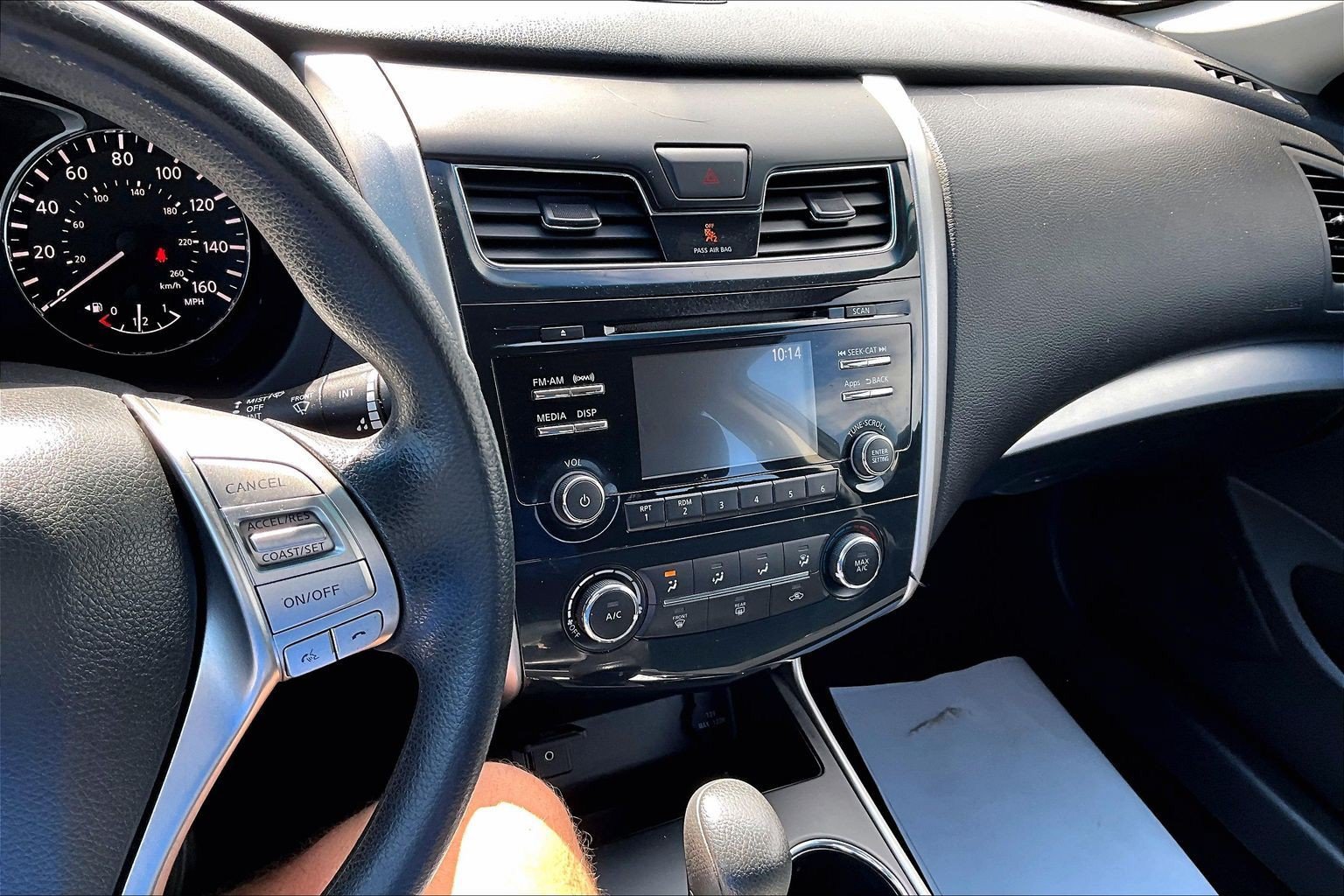 Used 2015 Nissan Altima 2.5 S w/ Sport Value Package FWD image 5