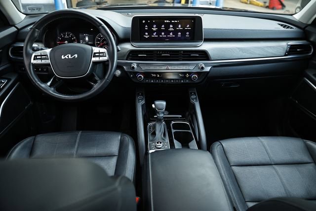 Used 2022 Kia Telluride EX w/ EX Premium Package image 26