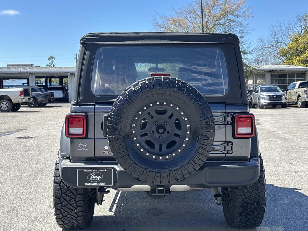 Used 2018 Jeep Wrangler Unlimited Sport image 4