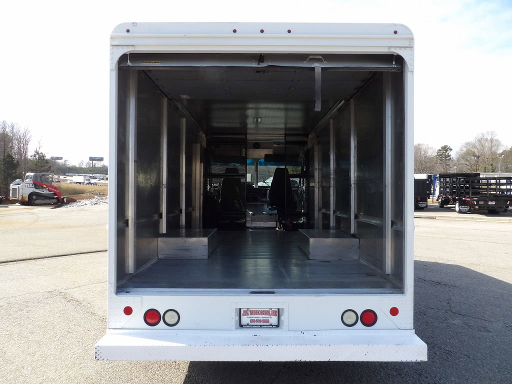 Used 2014 Ford E-350 and Econoline 350 Super Duty w/ A/C Prep Package RWD image 28