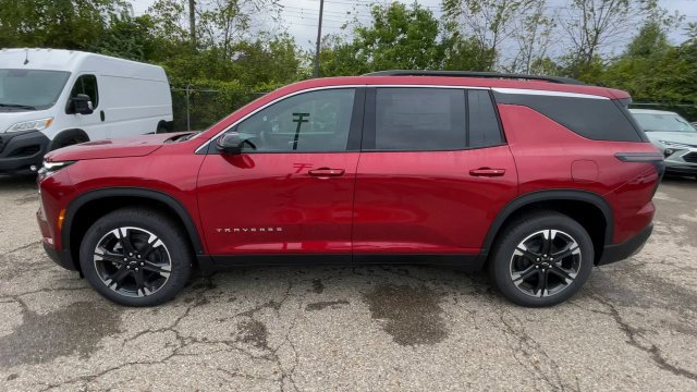 New 2027 Chevrolet Traverse LT w/ Sun and Wheel Package AWD/4WD image 7