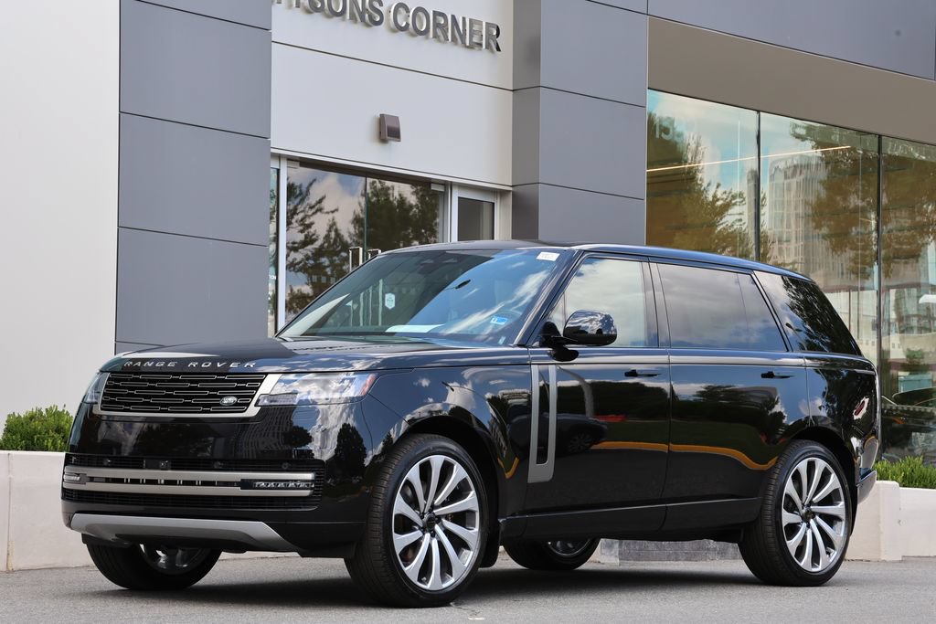 New 2026 Land Rover Range Rover Long Wheelbase SE